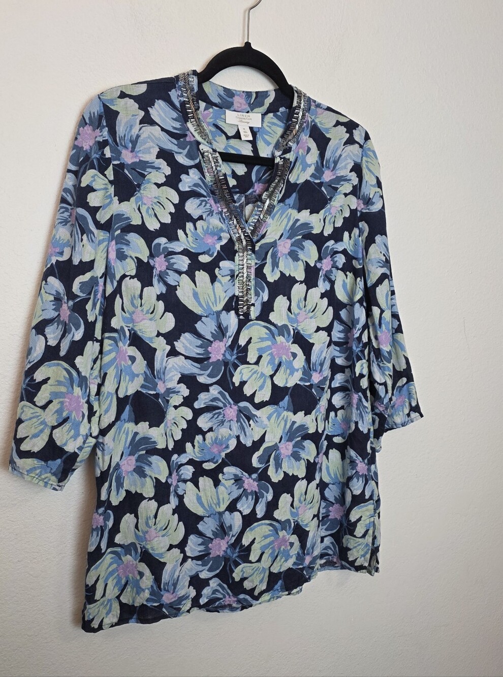 CHARTER CLUB Luxury Blue Floral Beaded Linen V Neck Top Summer Beach Sz Medium - Picture 3 of 13